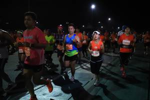 BIB: 24999, 21172, 2592, 8495, 055
                            <button type="button" onclick="openModal(10598396)" class="btn btn-primary btn-sm float-right btn-popup" data-toggle="modal" data-target=".modal-high-quality">
                        <i class="fas fa-shopping-cart"></i> Add to Cart
                    </button>
                                            <button type="button" onclick="isThisMe(10598396, true)" class="btn btn-success btn-sm float-right btn-popup btn-isme hidden" data-toggle="tooltip" data-placement="bottom" title="นี่คือรูปของคุณใช่ไหม คลิกที่นี่เพื่อเอาเข้าอัลบั้ม">
                        <i class="fas fa-plus"></i> Add to album
                    </button>
                    <button type="button" onclick="isThisMe(10598396, false)" class="btn btn-warning btn-sm float-right btn-popup btn-isnotme hidden">
                        <i class="fas fa-ban"></i> Remove from album
                    </button>